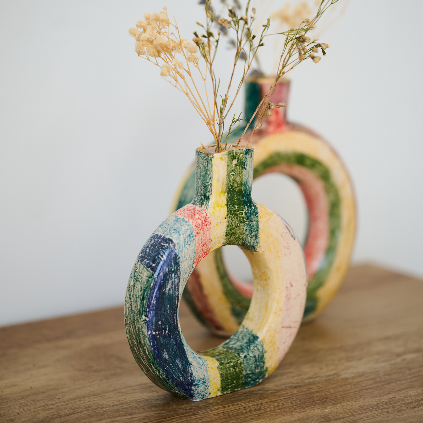 Round Crayon Bagel Vase