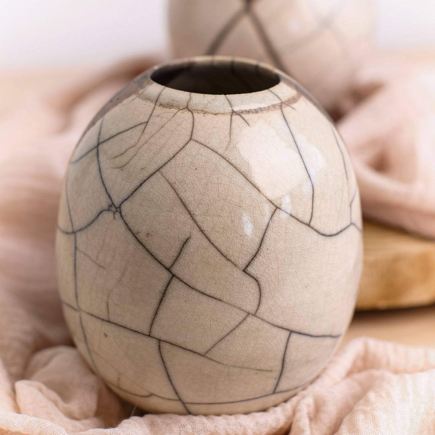 Raku Biege Newborn Egg Vase