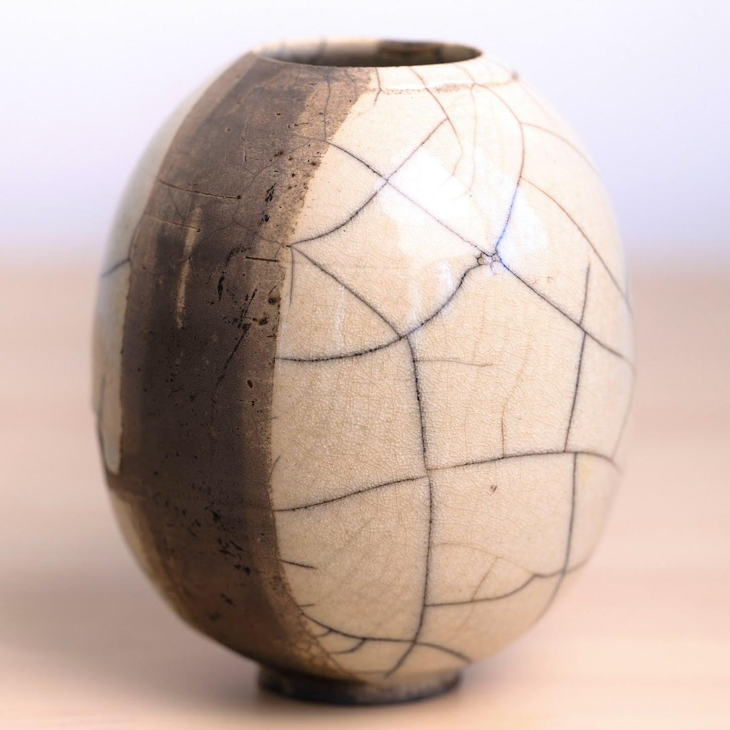 Raku Biege Newborn Egg Vase